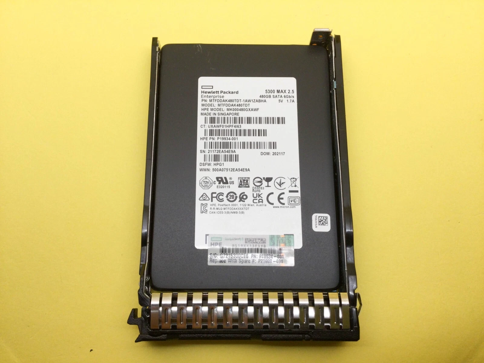 P19947-B21 - HPE